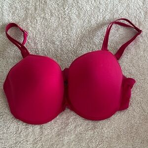 Beautiful pink bra by Chantelle 32DDDD